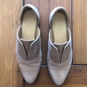 Nisolo • Emma D’Orsay Oxford in Almond